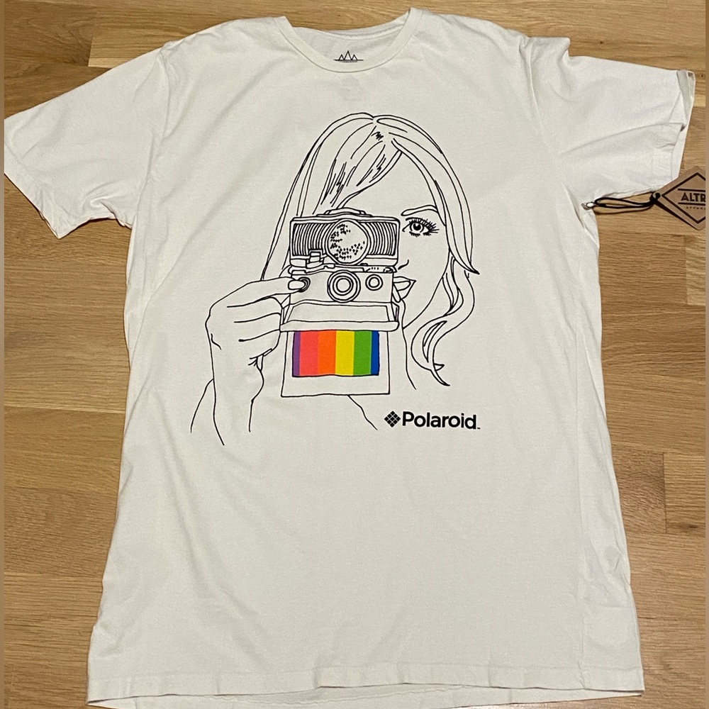 Polaroid Vintage-Style Tshirt